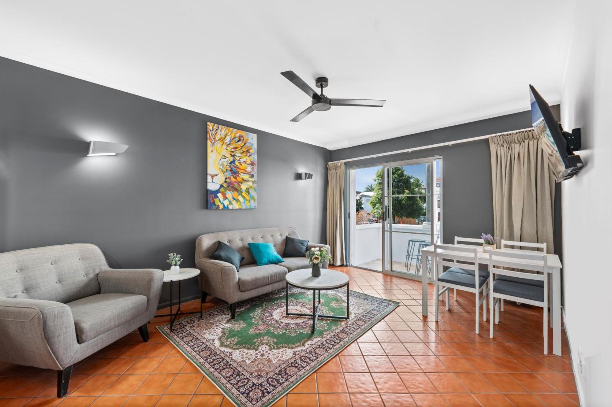 Villa Vaucluse Apartments Кернс Екстериор снимка